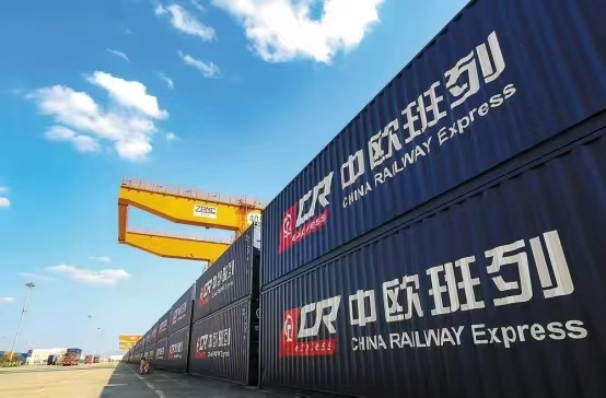 中歐班列同傳統(tǒng)的海運相比有什么優(yōu)勢？